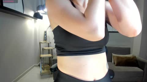Snapshot of staceywood_ chatting on 2, 3, 2025 Stacy Woods online show from 2, 3, 2025