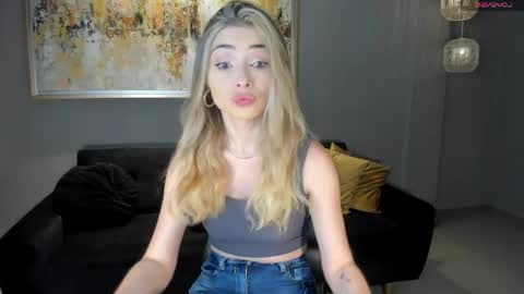 Stacy Woods online show from 24, 4, 2026