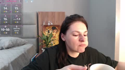 Snapshot of stacy_davise chatting on 5, 2, 2025 STACY online show from 5, 2, 2025