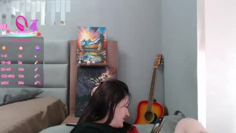 Snapshot of stacy_davise chatting on 4, 3, 2025 STACY online show from 4, 3, 2025