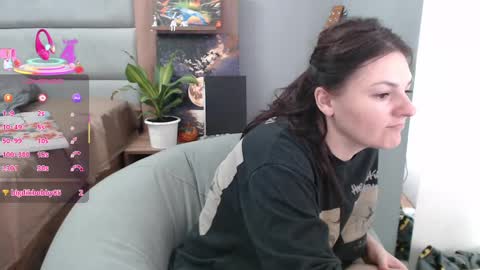 Snapshot of stacy_davise chatting on 9, 3, 2025 STACY online show from 9, 3, 2025