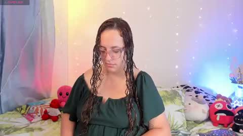 Snapshot of stacy_millerr chatting on 7, 7, 2026 Stacy Boobs online show from 7, 7, 2026
