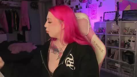 Snapshot of stacy_quinst chatting on 3, 8, 2026 Stacy online show from 3, 8, 2026