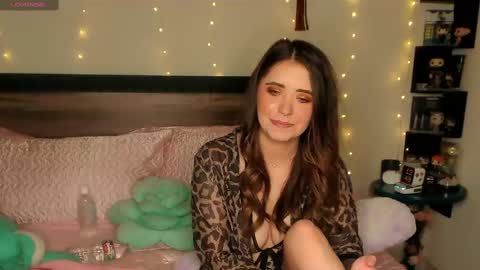 Snapshot of stacycakesxo chatting on 28, 2, 2025 StacyCakes online show from 28, 2, 2025