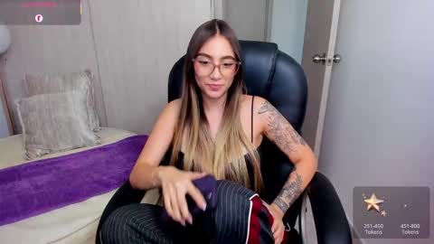 Snapshot of stacyconner chatting on 28, 10, 2025 Stacy Conner online show from 28, 10, 2025