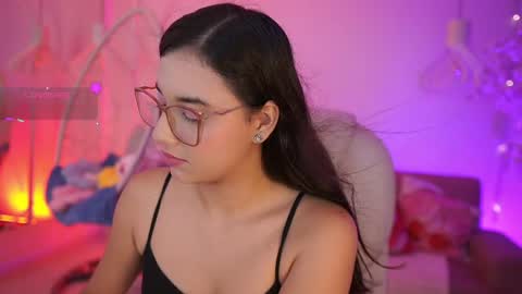 stacycooper_ online show from 2, 6, 2026