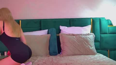 StacyEvances online show from 14, 9, 2025