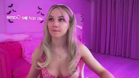 StacyEvances online show from 14, 10, 2025