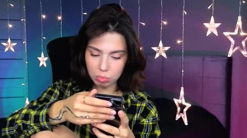Snapshot of stacygonzales_ chatting on 18, 10, 2025 Bye bye dear See you on December 3st  online show from 18, 10, 2025