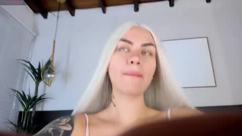 Stacy Rigel online show from 20, 10, 2025