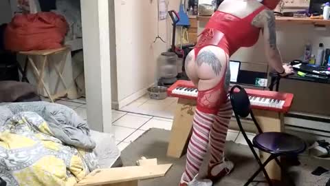 Submissive Slut LOVES adoration online show from 22, 12, 2025