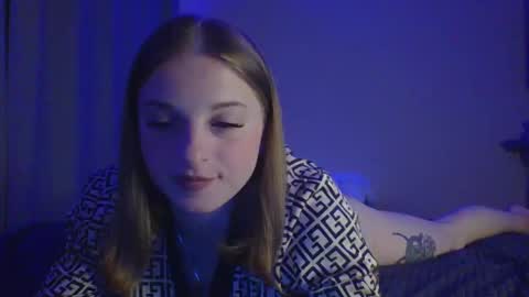 Snapshot of star_girlish chatting on 3, 10, 2025 star_girlish online show from 3, 10, 2025