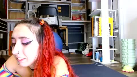 Snapshot of stara_dreams chatting on 30, 1, 2025 Stara Winters online show from 30, 1, 2025