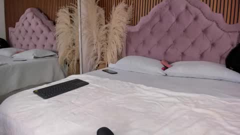 Snapshot of starbutterflyy_ chatting on 12, 1, 2026 STAR online show from 12, 1, 2026