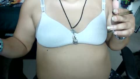 starella___saxxxton online show from 1, 10, 2025