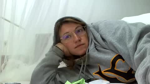 Snapshot of starlagurl chatting on 8, 3, 2025 starlagurl online show from 8, 3, 2025