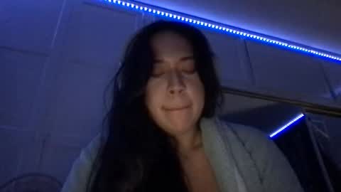 starlitdreams777 online show from 5, 3, 2025