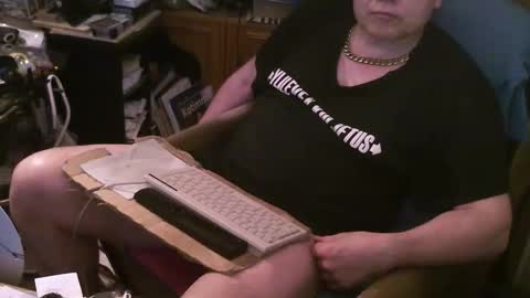 Snapshot of starterxyman chatting on 22, 4, 2026 starterxyman online show from 22, 4, 2026