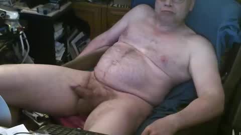 Snapshot of starterxyman chatting on 23, 5, 2026 starterxyman online show from 23, 5, 2026