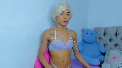 stassiebell online show from 5, 1, 2025