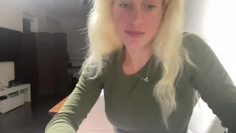 Snapshot of stassiethatsororitygirl chatting on 9, 9, 2025 Stassiethatsororitygirl online show from 9, 9, 2025