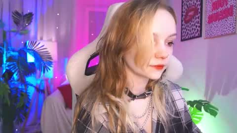 Snapshot of staymonica chatting on 14, 10, 2025 MONICA online show from 14, 10, 2025