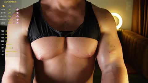Snapshot of steevemuscle chatting on 19, 12, 2024 Steeve online show from 19, 12, 2024