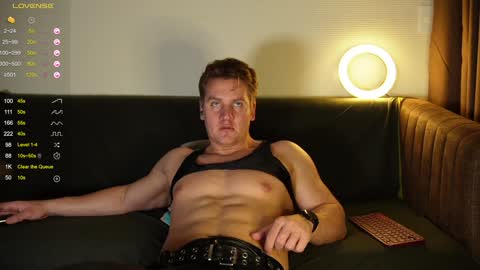 Snapshot of steevemuscle chatting on 27, 12, 2024 Steeve online show from 27, 12, 2024