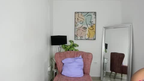 Snapshot of stefa_hait chatting on 17, 10, 2025 Stefa  online show from 17, 10, 2025