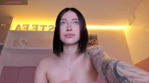 Stefa Gomez  online show from 22, 2, 2025