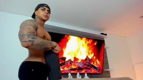 Snapshot of stefan_macallan chatting on 11, 10, 2025 Macallan online show from 11, 10, 2025