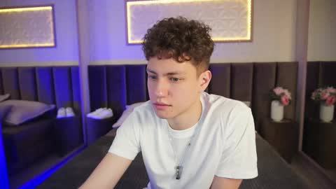 Snapshot of stefanbev chatting on 12, 3, 2026 Esrefan online show from 12, 3, 2026