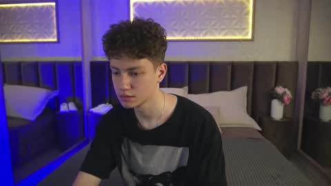 Snapshot of stefanbev chatting on 18, 3, 2026 Esrefan online show from 18, 3, 2026