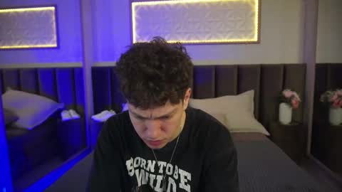 Snapshot of stefanbev chatting on 19, 3, 2026 Esrefan online show from 19, 3, 2026