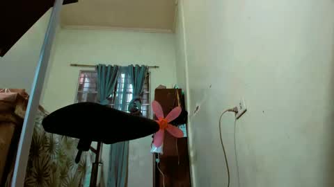 Snapshot of stefaniatsxxx chatting on 3, 10, 2025 stefania online show from 3, 10, 2025