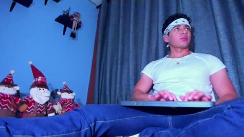 Snapshot of stefann_salvatore chatting on 1, 1, 2025 Stefann Salvatore online show from 1, 1, 2025