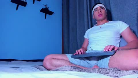 Snapshot of stefann_salvatore chatting on 9, 2, 2025 Stefann Salvatore online show from 9, 2, 2025