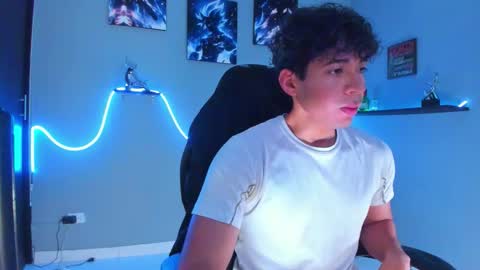 Snapshot of stefann_salvatore chatting on 7, 2, 2026 Stefann Salvatore online show from 7, 2, 2026