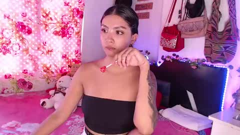 Im MiaIts my first day here  online show from 11, 12, 2024