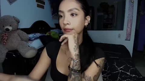Snapshot of stefanny_pllus chatting on 30, 9, 2025 Im MiaIts my first day here  online show from 30, 9, 2025