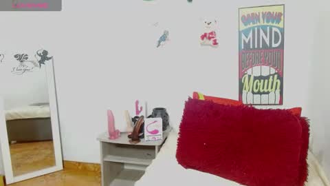 Snapshot of stefanny_taylor chatting on 6, 12, 2024 Stefanny online show from 6, 12, 2024