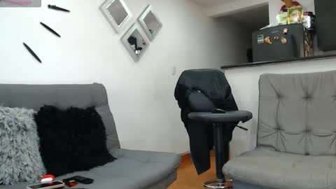 Stefy Milf online show from 18, 10, 2025