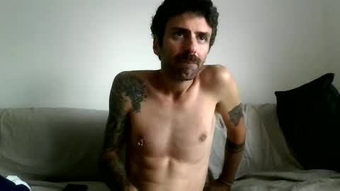 Snapshot of stefanotosos chatting on 30, 9, 2025 tosos online show from 30, 9, 2025