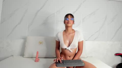 Stefany Lure online show from 12, 5, 2026