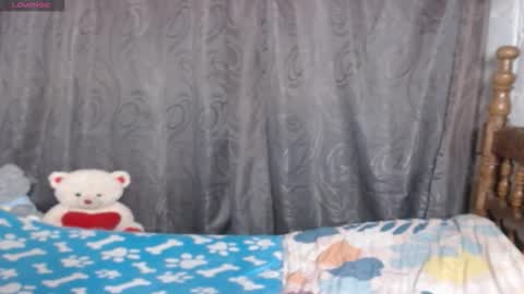 stefany_pablo1 online show from 9, 11, 2025