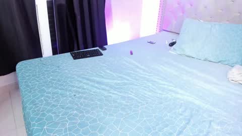 steffany_lopez_ online show from 14, 1, 2025