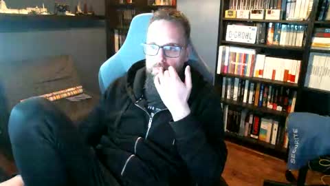 Snapshot of stefffg chatting on 17, 4, 2026 MeStef online show from 17, 4, 2026