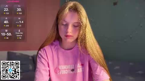 Snapshot of steffi_meoww chatting on 3, 7, 2026 STEFI Streams every day from 10 PM GTM1 online show from 3, 7, 2026