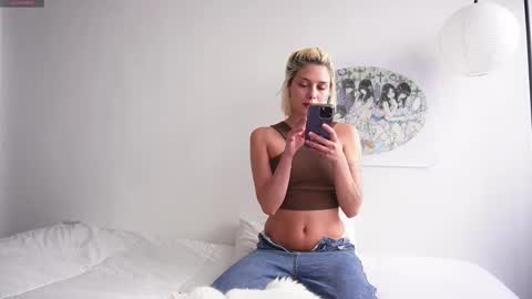 Snapshot of stefigirl chatting on 5, 2, 2026 Stef online show from 5, 2, 2026