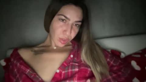 Snapshot of stefy_glow chatting on 26, 10, 2025 stefy_glow online show from 26, 10, 2025